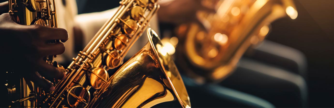 Saxophone Lessons at your home or at our Rive-Sud Longueuil Music School
