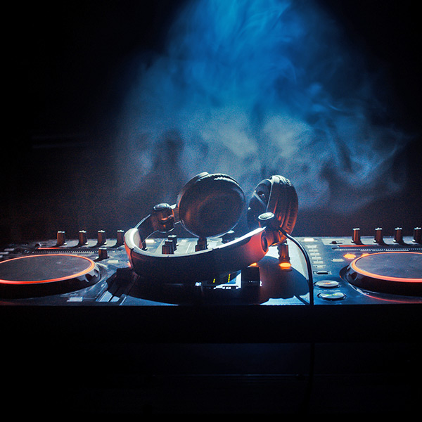 Scratch DJ Lessons Online